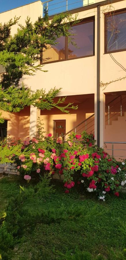 Villa Persik Utjeha Esterno foto