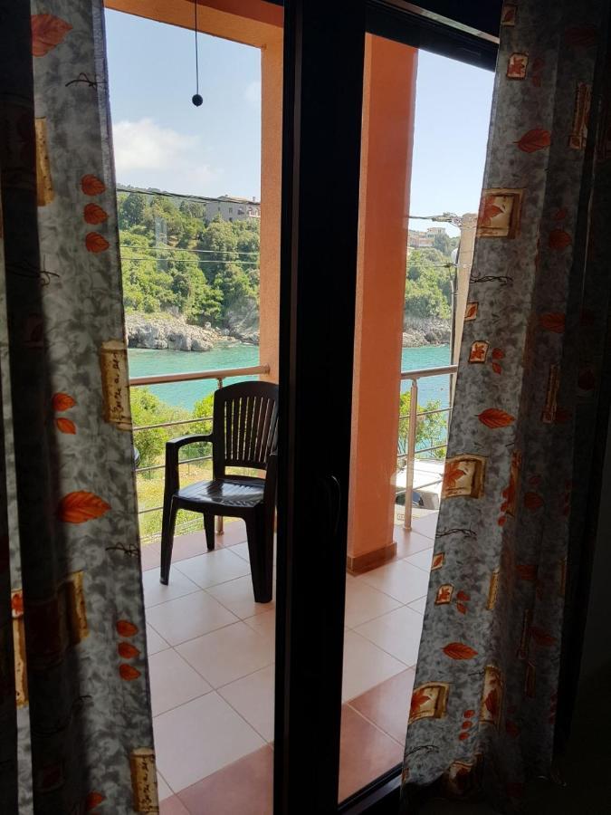 Villa Persik Utjeha Esterno foto