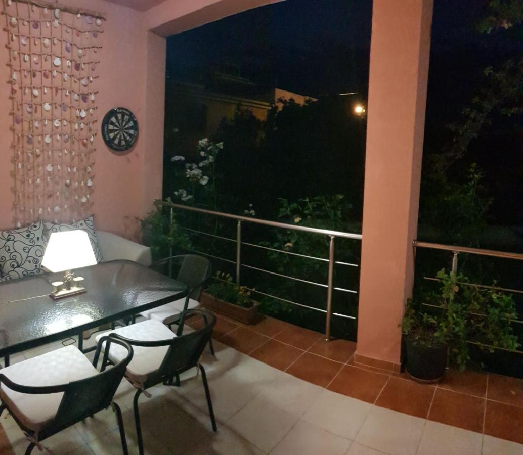 Villa Persik Utjeha Esterno foto