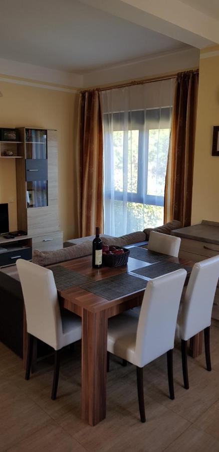 Villa Persik Utjeha Esterno foto