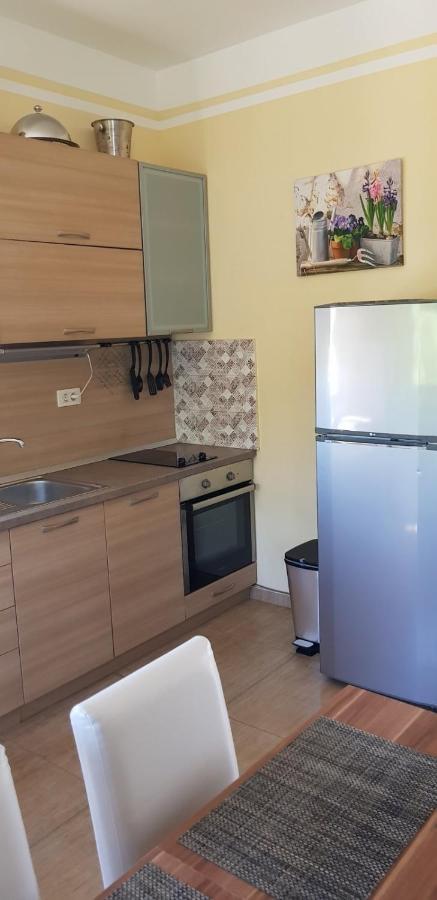 Villa Persik Utjeha Esterno foto
