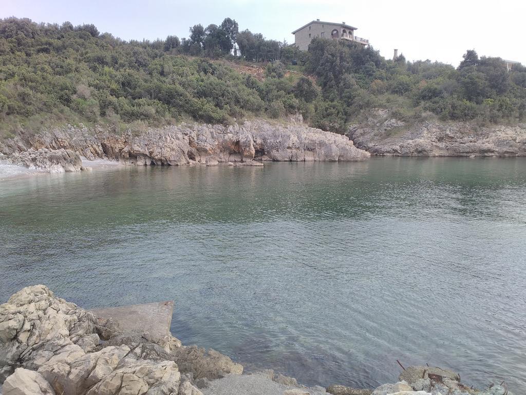 Villa Persik Utjeha Esterno foto